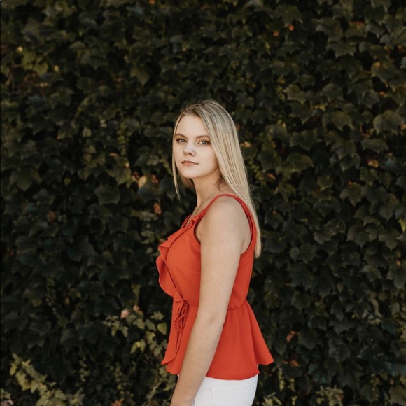 Meet your Posher, Aria - Picture 1 of 1